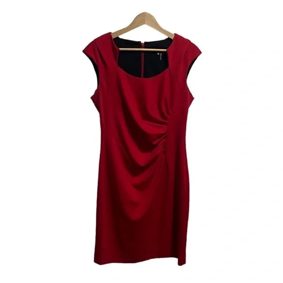 Ellen Tracy Red Ruched Shift Dress. Size 10. - Picture 3 of 10